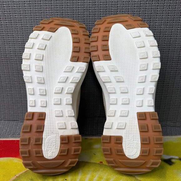 The North Face Womens Beige Sneakers Size 8 US Stylish & Comfortable Athletic Sh - Picture 7 of 8
